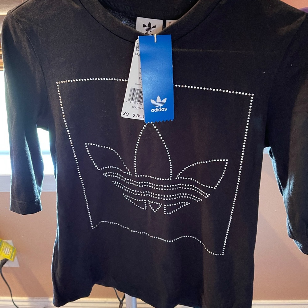 Adidas top